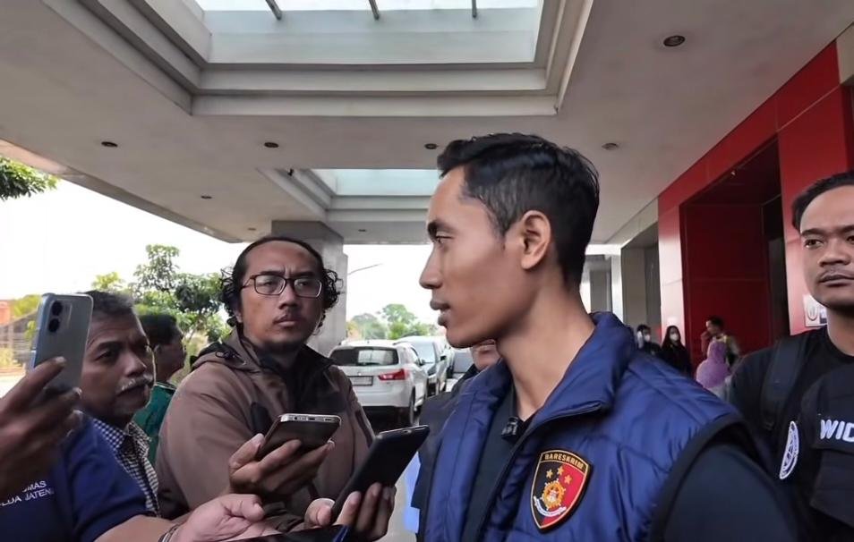 KETERANGAN PERS - Kasat Reskrim Polres Temanggung, I Komang Mahendra Deputra menjelaskan penanganan kasus kematian korban glamping Posong. (ist)