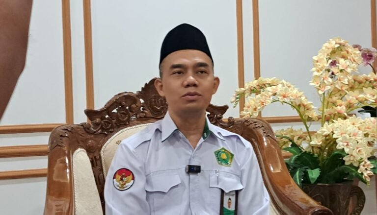 Kepala Bidang PD Pontren Kanwil Kemenag Jateng, Moch Fatkhuronji menjelaskan kasus pencabulan di Pati, Selasa (5/5/2026). (bae)