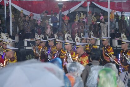 SNC 2026 DIBATALKAN - Wali Kota Semarang Agustina Wilujeng akhirnya membatalkan gelaran Semarang Night Carnival (SNC) 2026, setelah lokasi diguyur hujan deras dan menimbulkan genangan, Sabtu (2/5/2026). (dul)