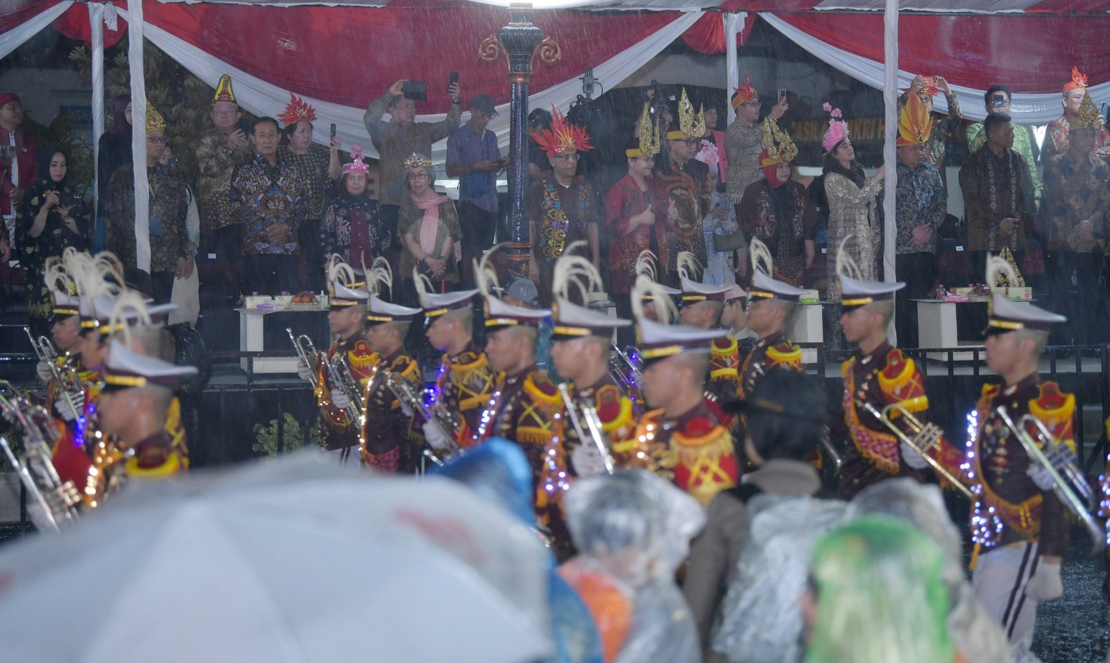 SNC 2026 DIBATALKAN - Wali Kota Semarang Agustina Wilujeng akhirnya membatalkan gelaran Semarang Night Carnival (SNC) 2026, setelah lokasi diguyur hujan deras dan menimbulkan genangan, Sabtu (2/5/2026). (dul)