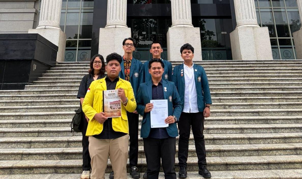 Aktivis BEM FH Undip cs mengirim amicus curiae ke MK. (ist)