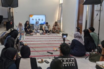 KORBAN TREATMENT KECANTIKAN - Peradi SAI Semarang menegaskan, korban yang wajahnya rusak setelah melakukan treatment kecantikan, bisa menggugat klinik kecantikan yang bersangkutan. (dul)