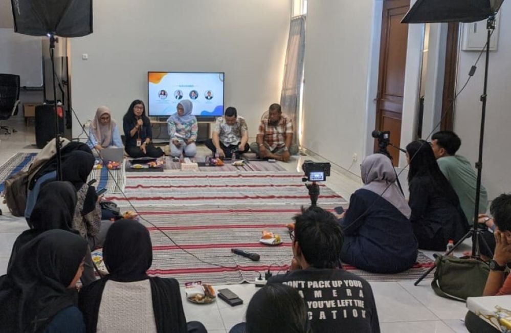 KORBAN TREATMENT KECANTIKAN - Peradi SAI Semarang menegaskan, korban yang wajahnya rusak setelah melakukan treatment kecantikan, bisa menggugat klinik kecantikan yang bersangkutan. (dul)