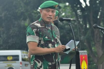 TAHANAN KASUS KORUPSI - Mantan Pangdam IV/Diponegoro, Letjen TNI Widi Prasetijo, ditahan terkait kasus korupsi BUMD Cilacap. Widi menjadi ajudan Presiden ke-7 RI Joko Widodo (Jokowi) pada 2014. (ist)
