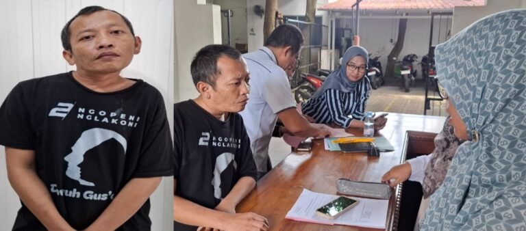 KIAI CABUL--Tampang Achmad Fauzi alias Abah Khan, pengasuh ponpes di Kota Semarang yang cabuli santriwatinya, mengenakan kaus 'Ngopeni Nglakoni' saat digelandang ke kantor Kejari Kota Semarang, Rabu (24/6/2026). (ist)