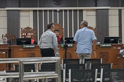 SAKSI SIDANG--Dua pengurus Tim Kampanye Prabowo-Gibran bersaksi di sidang pencucian uang hasil korupsi dengan terdakwa Gus Yazid, Rabu (10/6/2026). (bae)