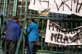 TUNTUT TRANSPARANSI - Massa PMII Semarang kembali menggelar aksi turun ke jalan, menyorot MBG yang menyedot anggaran jumbo dari APBN tapi minim pengawasan. (dul)