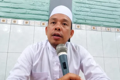 MBG HARAM - Pengasuh Pondok Pesantren Al Husna Internasional, Mayong, Jepara, Ahmad Mundoffar., menyatakan haram hukumnya menerima MBG.