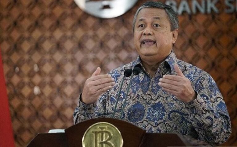 Perry Warjiyo saat masih menjabat sebagai Gubernur Bank Indonesia (BI). Perry saat ini resmi mengundurkan diri dari Gubernur BI.