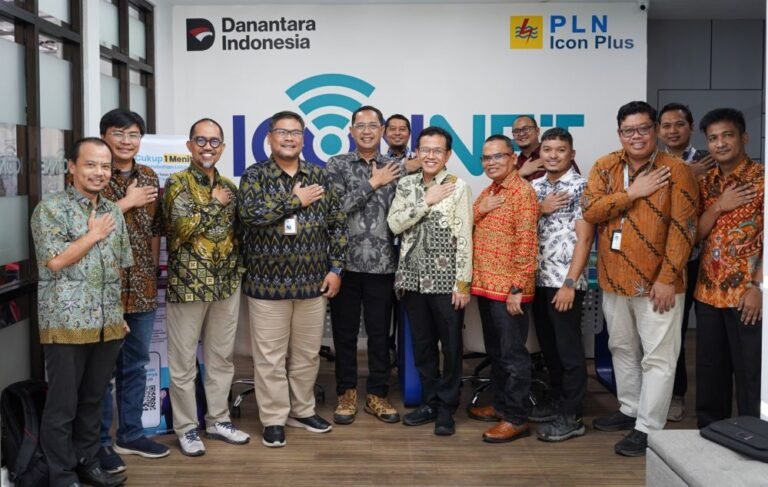 SINERGI - Direksi PLN Icon Plus dan IconGreen menyamakan langkah sekaligus memperkuat sinergi antaranak perusahaan PLN Group dalam mendukung pengembangan bisnis dan percepatan transisi menuju energi bersih.