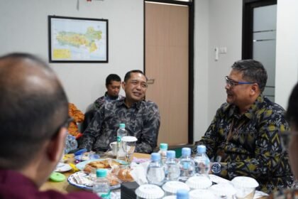 PERKUAT KOLABORASI - Direksi PLN Icon Plus dan IconGreen mempererat sinergi sekaligus menyamakan visi dalam mengembangkan solusi energi berkelanjutan di lingkungan PLN Group.