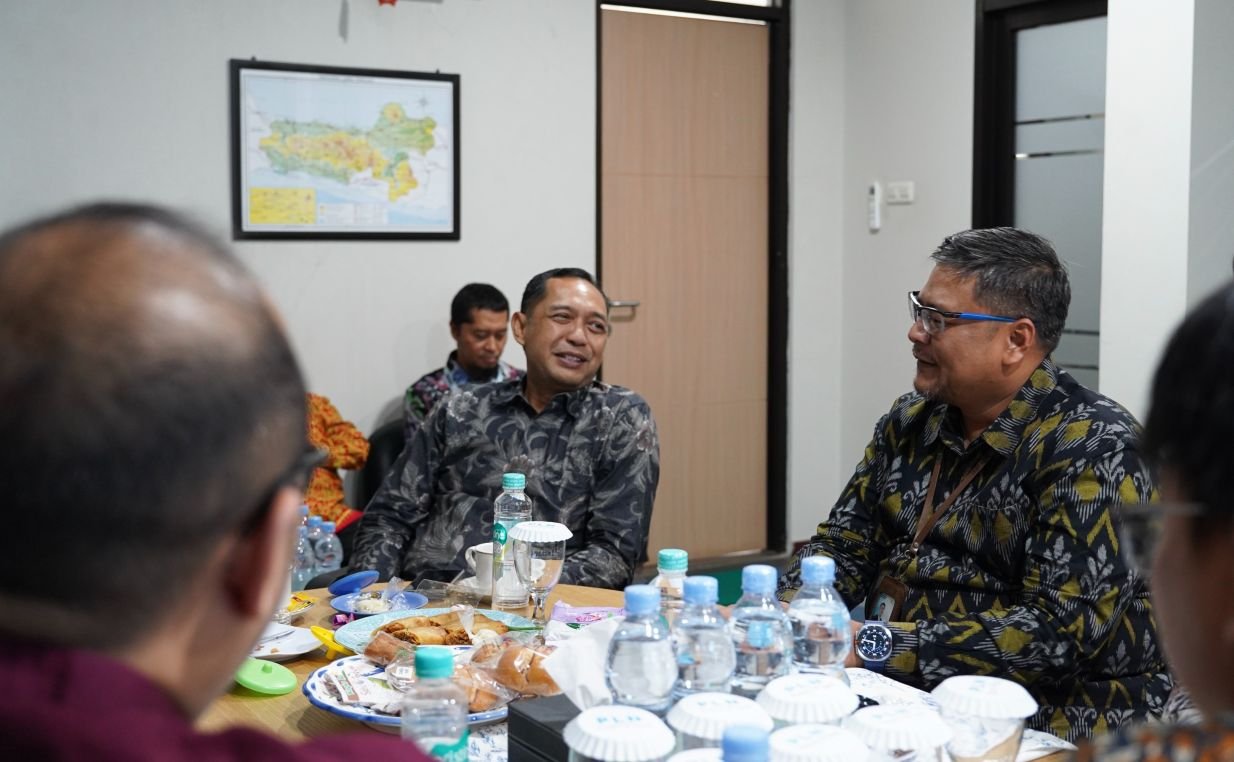 PERKUAT KOLABORASI - Direksi PLN Icon Plus dan IconGreen mempererat sinergi sekaligus menyamakan visi dalam mengembangkan solusi energi berkelanjutan di lingkungan PLN Group.