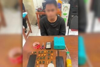 PENGEDAR SABU--Residivis kasus narkotika berinisial FAP diamankan usai edarkan sabu-sabu. (ist)