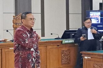 TERDAKWA KORUPSI--Bupati Pati nonaktif, Sudewo, menjalani sidang kasus korupsi di Pengadilan Tipikor Semarang. (bae)