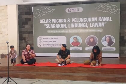 RESMIKAN KANAL ADUAN - Dekase meluncurkan kanal aduan "Suarakan, Lindungi, Lawan" Sabtu (25/7/2026), di Gedung Kesenian Ki Narto Sabdo, Taman Budaya Raden Saleh (TBRS), Semarang. Kanal aduan ini untuk melindungi pelaku seni dari kekerasan seksual. (dul)
