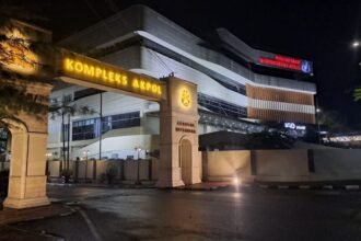 Gapura pintu masuk kompleks Akademi Kepolisian (Akpol) di Semarang. (eka)