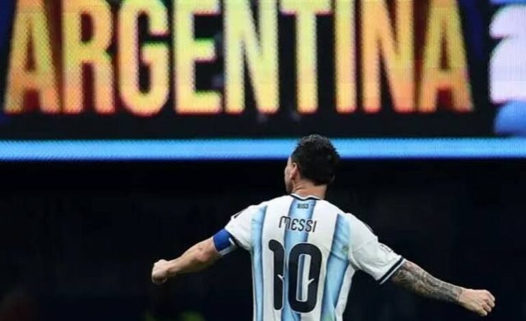 MAESTRO - Mega bintang timnas Argentina Lionel Messi.