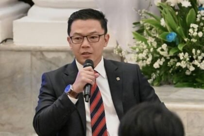 Menteri Luar Negeri Sugiono.