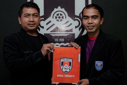 ANTAN PUNGGAWA TIMNAS - Kendal Tornado FC mendatangkan wing back M Fatchu Rochman. Mantan punggwa timnas U-19 itu berambisi membawa Kendal Tornado berlaga di Liga 1 pada musim depan.