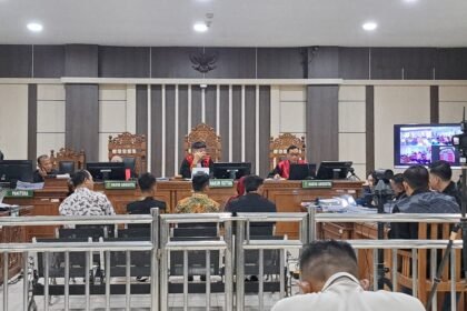 SAKSI SIDANG--Para saksi sedang diperiksa dalam sidang kasus dugaan korupsi Bupati Pekalongan nonaktif, Fadia Arafiq, Jumat (21/8/2026). (bae)