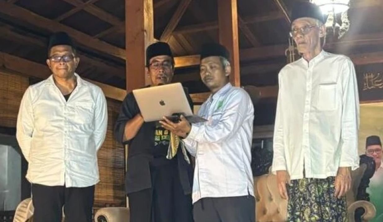 MANIFESTO PETANI NAHDLIYIN - Pembacaan manifesto petani Nahdliyin di Ponpes Al Itqon, Bugen, Semarang, Senin (10/8/2026). (ist)