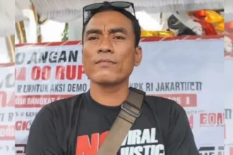 Pimpinan massa Aliansi Masyarakat Pati Bersatu (AMPB) Supriyono alias Botok. (ist)