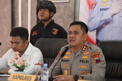 UNGKAP KASUS - Kapolres Pemalang AKBP Rendy Setia Permana menggelar konferensi pers kasus dugaan kasus perundungan siswa sebuah SMP hingga korban tewas, Senin (24/8/2026).