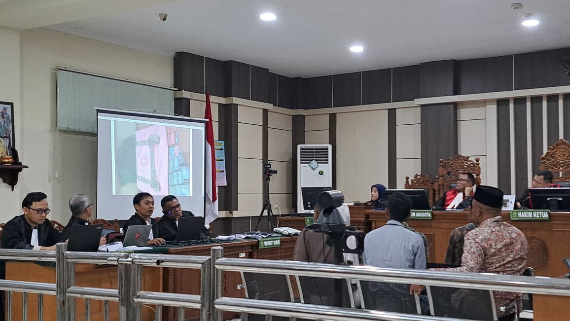 SIDANG KORUPSI--Kades dan warga Pati menjadi saksi sidang korupsi terdakwa Sudewo di Pengadilan Tipikor Semarang, Senin (3/8/2026). (bae)