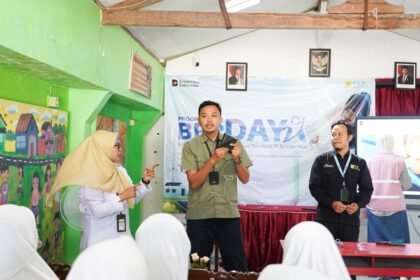 HADIRKAN BERDAYA - PLN Icon Plus SBU Regional Jawa Bagian Tengah membawa Program Tanggung Jawab Sosial dan Lingkungan (TJSL) BERDAYA ke SMA SLB B Yakut Purwokerto, Rabu (5/8/2026) kemarin. PLN Icon Plus dorong siswa mengenali dunia industri dan teknologi komunikasi.