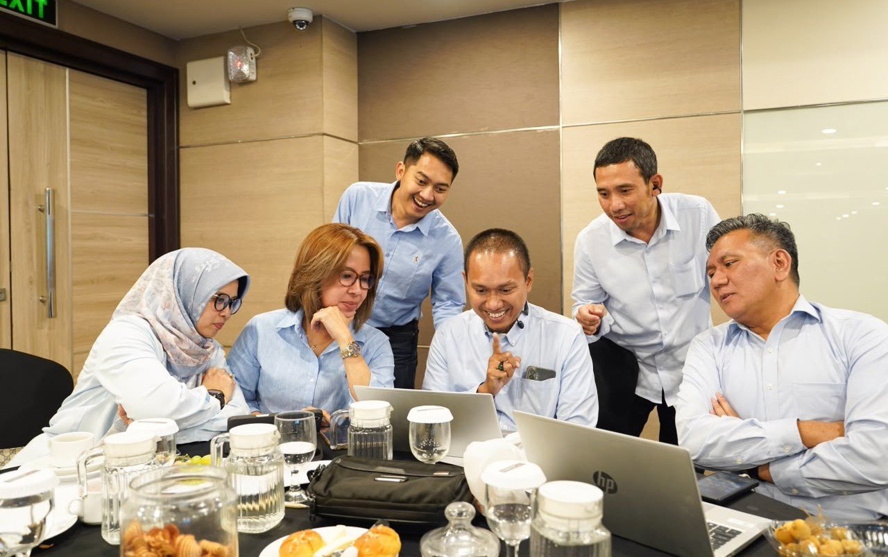 DARI PERENCANAAN KE AKSI - PLN Icon Plus menyiapkan strategi dengan memperkuat kemampuan tim dalam membaca pasar, memahami kebutuhan pelanggan, hingga mengubah peluang menjadi rencana bisnis.