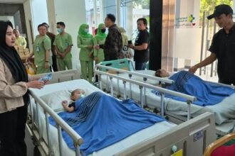 PISAHKAN KEMBAR SIAM - Tim medis RSUP dr Kariadi berhasil memisah dua bayi kembar siam asal Jepara, Shayna Yumna Arcilla dan Shazia Yumna Arasely.