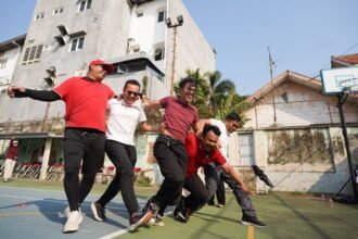 PERKUAT KEKOMPAKAN - Berbagai lomba yang memperkuat kekompakan digelar PLN Icon Plus SBU Regional Jawa Bagian Tengah bersama para Iconers, untuk memeriahkan HUT ke-81 RI.