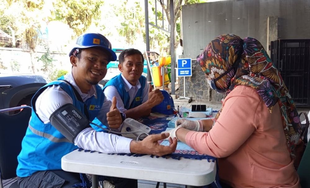 PEMERIKSAAN KESEHATAN - Pemeriksaan kesehatan menjadi budaya kerja di PLN Icon Plus sebagai bagian dari menjaga keselamatan dan kelancaran operasional.