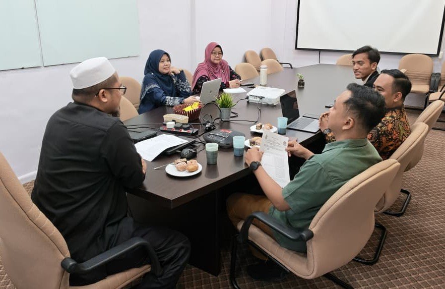 DISKUSI - Diskusi tim peneliti UIN Walisongo bersama pengajar ABIM mengenai penerapan nilai moderasi dan Malaysia Madani dalam lingkungan pendidikan.