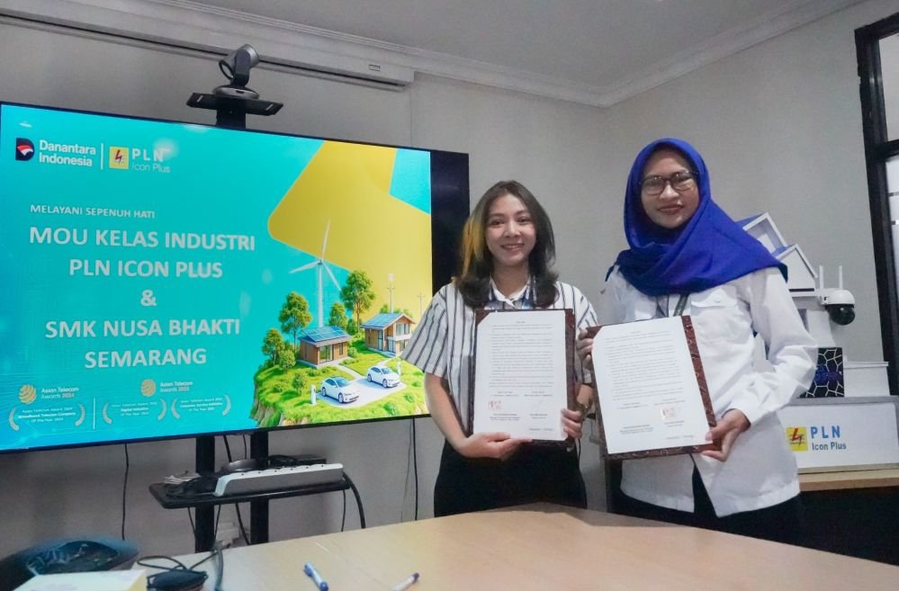 SEPAKAT KERJA SAMA - PLN Icon Plus SBU Regional Jawa Bagian Tengah memperluas sinergi dengan dunia pendidikan melalui kerja sama Kelas Industri bersama SMK Nusa Bhakti Semarang melalui penandatanganan Memorandum of Understanding (MoU) untuk Program Keahlian Teknik Jaringan Komputer dan Telekomunikasi (TJKT).