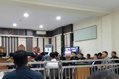 SIDANG KORUPSI--Sejumlah pejabat Pemda Cilacap bersaksi di sidang kasus korupsi Bupati dan Sekda Cilacap, Jumat (28/8/2026). (bae)