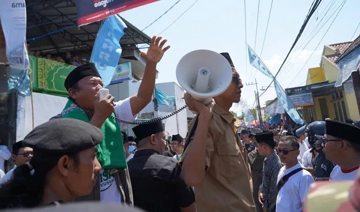 RICUH - Muktamar ke-35 NU di Ponpes Tambakberas, Jombang, diwarnai kericuhan, Minggu (30/8/2026).