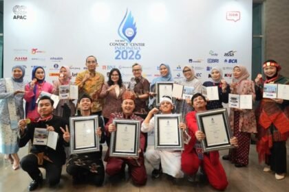 RAIH 11 PENGHARGAAN - Contact Center PLN Icon Plus kembali mencatatkan prestasi dalam ajang The Best Contact Center Indonesia (TBCCI) 2026 dengan meraih 11 medali yang terdiri dari dua platinum, lima gold, tiga silver, dan satu bronze.