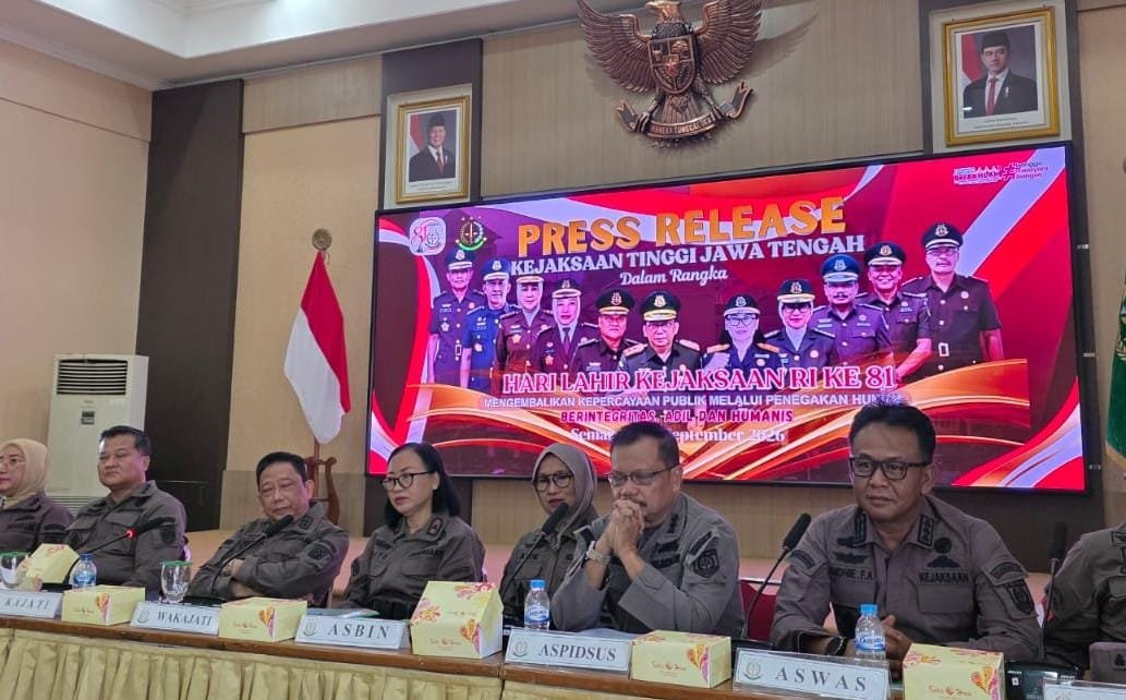 RILIS KASUS--Pejabat utama Kejati Jateng merilis kasus yang ia tangani. (ist)