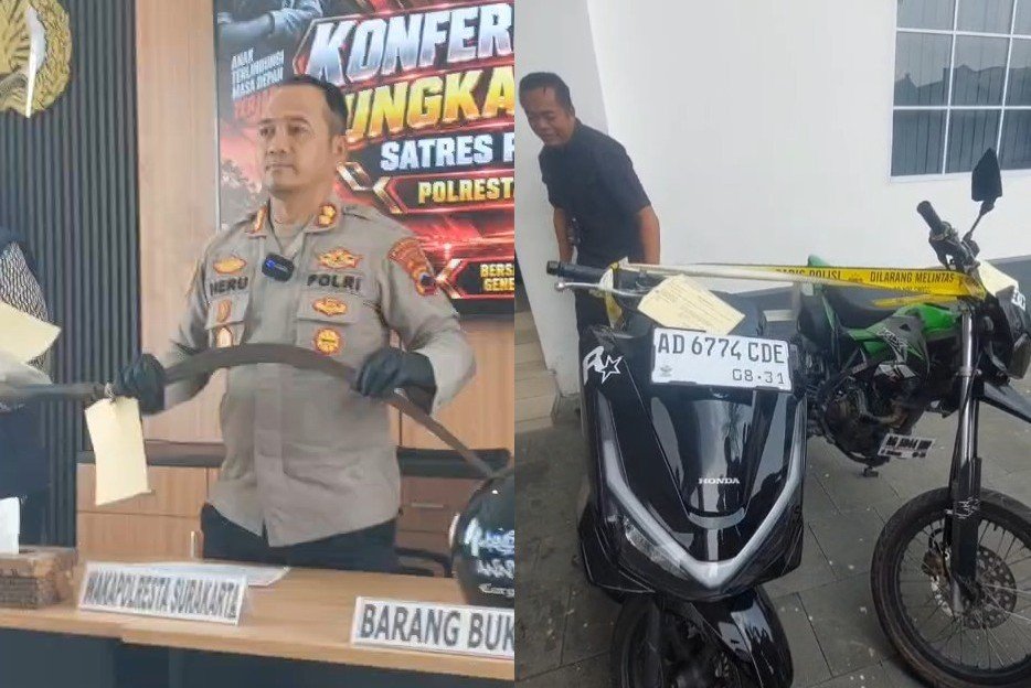 BARANG BUKTI - Petugas kepolisian menunjukkan barang bukti celurit dan sepeda motor yang digunakan remaja asal Sragen yang acung-acungkan senjata tajam di Underpass Joglo, Kota Solo.