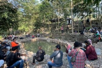 TOLAK PROYEK--Aliansi masyarakat berkumpul di di Camp Kendalisodo, Bawen, Rabu (2/9/2026), menyuarakan penolakan proyek geotermal di kawasan Gunung Ungaran dan Telomoyo. (ist)