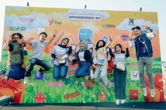 MAGNET PENGUNJUNG - Booth PLN Icon Plus turut menjadi salah satu titik yang menarik perhatian pengunjung Ecofest 2026. Pengunjung dapat mengenal lebih dekat ICONNET, mulai dari paket promo internet rumah tanpa batas kuota, hingga berbagai layanan yang tersedia di PLN Mobile.