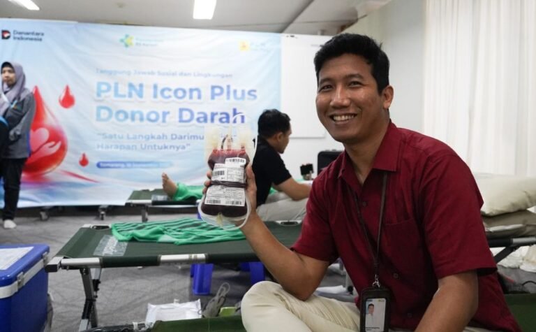 DONOR DARAH - PLN Icon Plus menggelar donor darah yang diikuti karyawan PLN Group dan masyarakat dengan tema “Satu Langkah Darimu, Sejuta Harapan Untuknya”. Donor darah digelar di Aula Kantor PLN Icon Plus SBU Regional Jawa Bagian Tengah, Semarang, Rabu (9/9/2026).