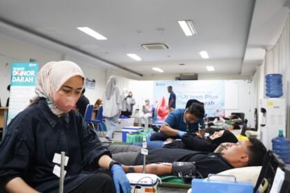DONOR DARAH - PLN Icon Plus menggelar donor darah yang diikuti karyawan PLN Group dan masyarakat dengan tema “Satu Langkah Darimu, Sejuta Harapan Untuknya”. Donor darah digelar di Aula Kantor PLN Icon Plus SBU Regional Jawa Bagian Tengah, Semarang, Rabu (9/9/2026).
