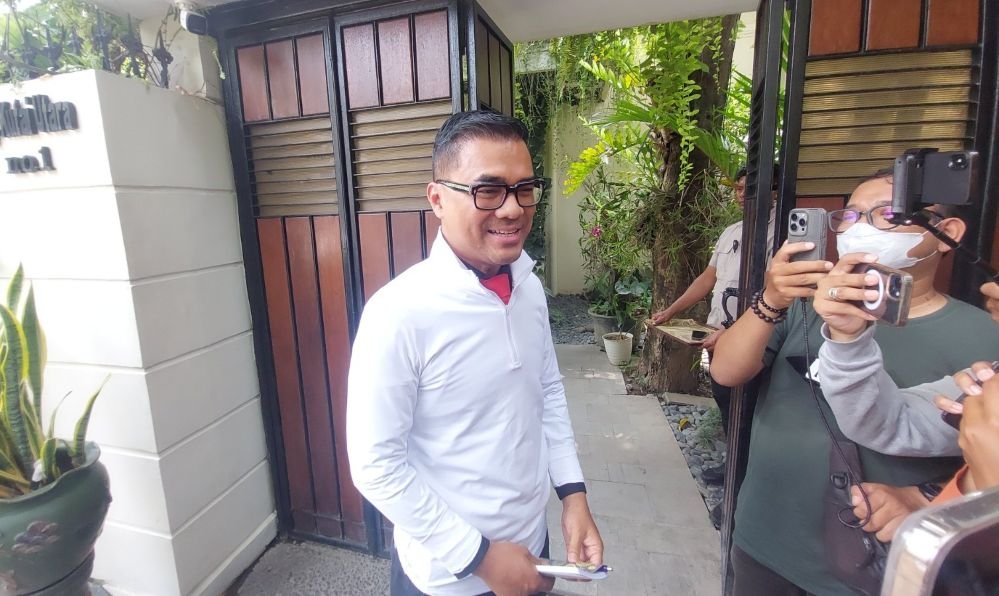 Wakil Ketua Umum PSI Ronald A Sinaga alias Bro Ron.