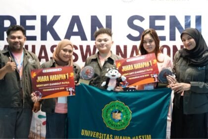 RAIH JUARA--Dua mahasiswa Unwahas mewakili Jateng, meraih juara harapan lomba dangdut dalam ajang Peksiminas 2026. (ist)