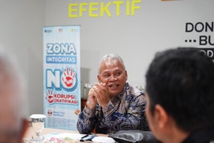 PASTIKAN LAYANAN ANDAL - Dewan Komisaris PLN Icon Plus bertemu dan berdialog langsung dengan insan PLN Icon Plus SBU Regional Jawa Bagian Tengah, untuk melihat dan memantau langsung dinamika di regional, serta memastikan layanan PLN Icon Plus tetap andal.