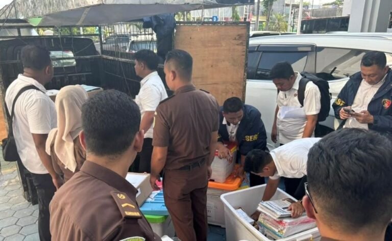 KASUS BLN--Penyidik kepolisian melimpahkan ke kejaksaan berkas perkara kasus Koperasi BLN dengan tersangka Nicholas Nyoto Prasetyo. (ist)