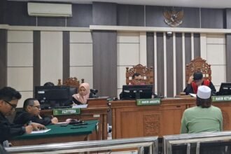 KASUS TPPU--Tim jaksa penuntut umum (sisi kiri) mengikuti sidang kasus TPPU dengan terdakwa Gus Yazid (kemeja hijau), di Pengadilan Tipikor Semarang, Rabu (9/9/2026). (bae)