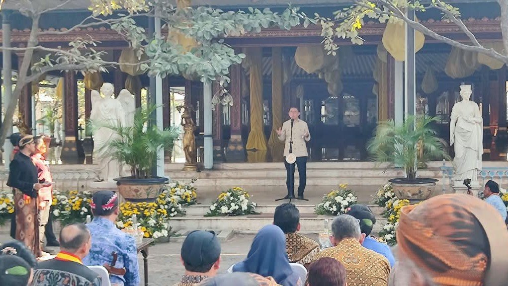 REVITALISASI KERATON SOLO - Menteri Kebudayaan Fadli Zon menyampaikan sambutan terkait gelontoran anggaran Rp150 miliar untuk merevitalisasi 13 titik area Keraton Solo.